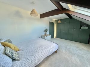 Photo 11- click for photo gallery